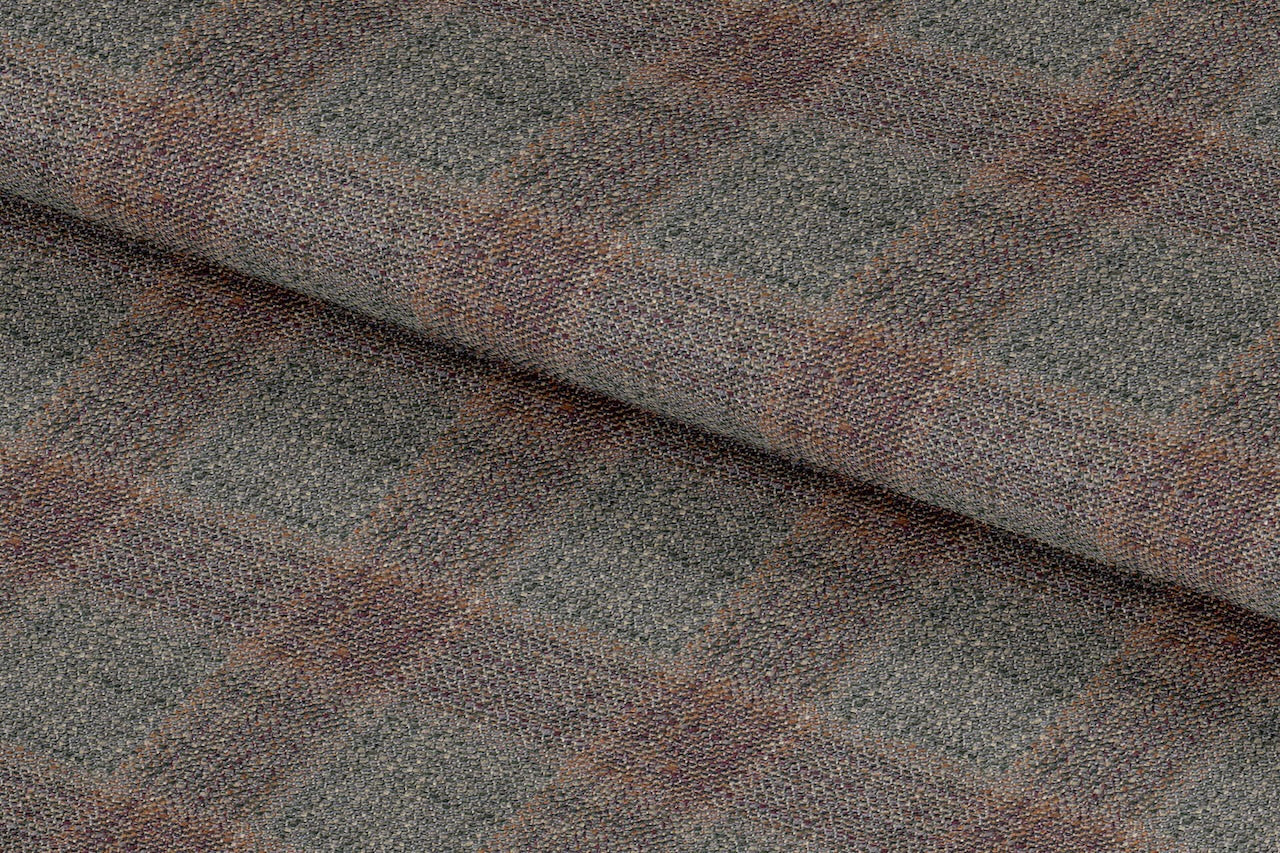 255152/G5-23095 Green, Blue & Maroon Check Linen Suit Fabric