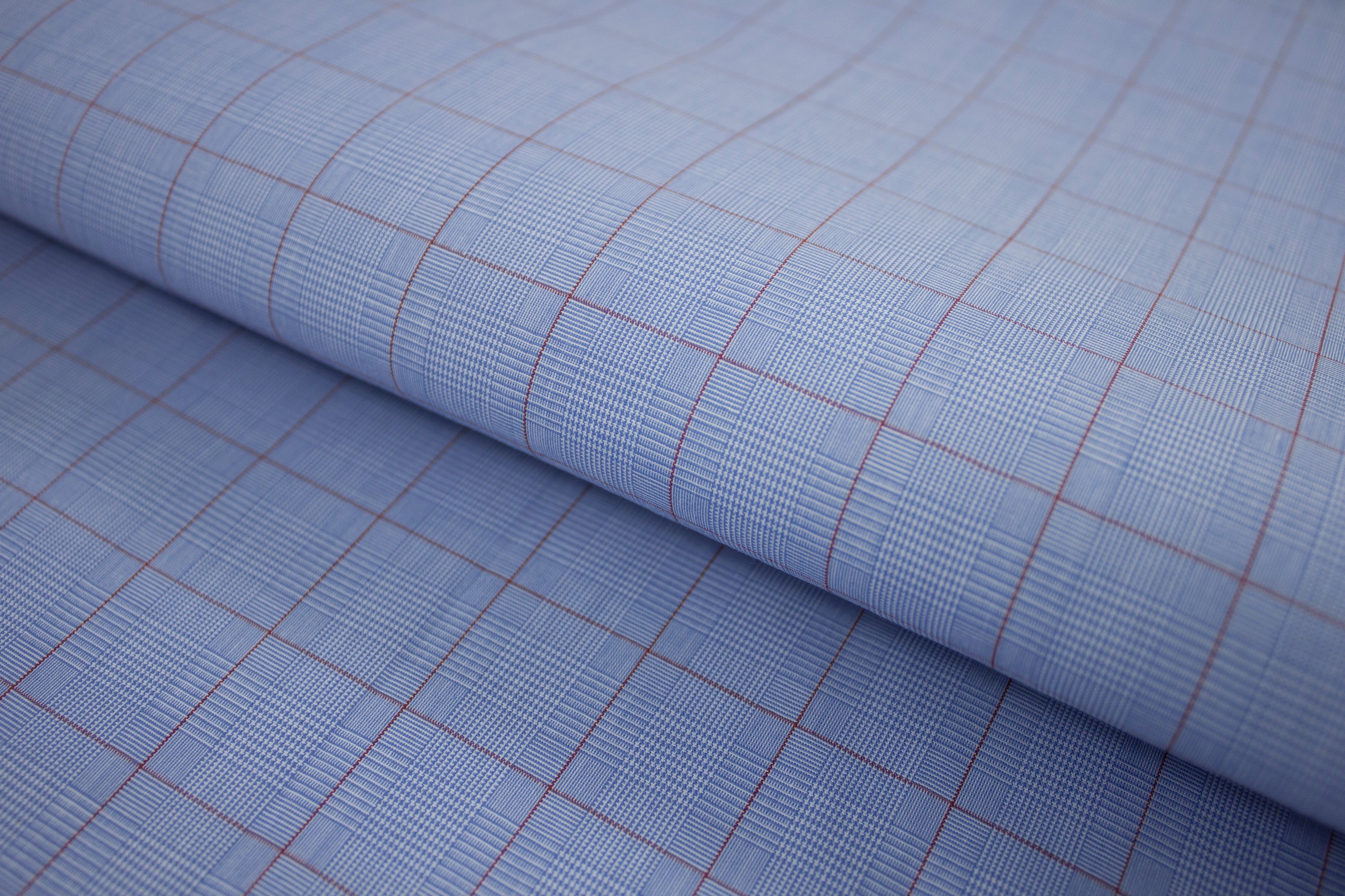 P-713/5875 Fine Cotton Blue With Burgundy Checks Shirting Fabric