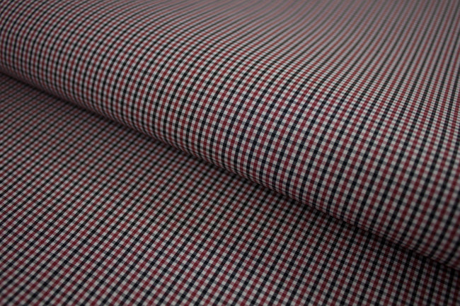 P-811/5909 Fine Cotton Red and Black Small Checks Shirting Fabric